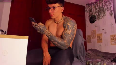 Thomas Grey online show from January 30, 7:39 am