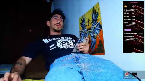 Snapshot of thomas_ks11 chatting on November 24, 1:16 am thomas_ks11 online show from November 24, 1:16 am