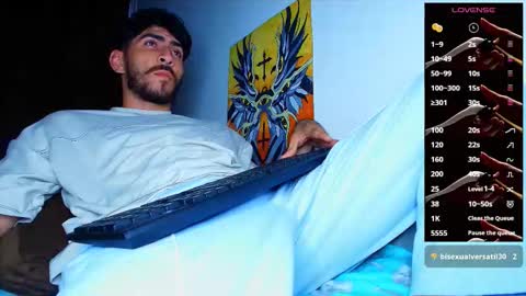 Snapshot of thomas_ks11 chatting on January 8, 2:47 am thomas_ks11 online show from January 8, 2:47 am