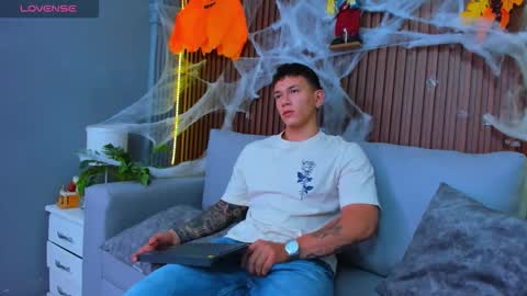 Thomas online show from October 29, 11:23 am