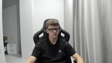 Tomas online show from January 15, 11:08 pm