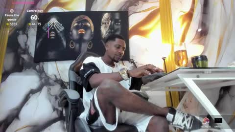 Thomas online show from November 12, 1:06 am