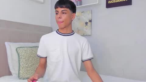 Thomas online show from February 3, 6:22 am