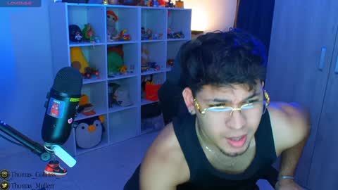 Snapshot of thomascollins__ chatting on January 23, 8:04 am Thomas online show from January 23, 8:04 am