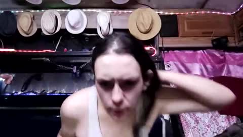 bw ky cock online show from December 22, 5:37 am