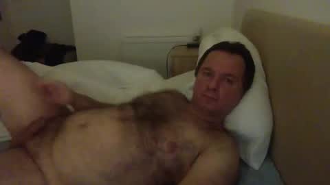 Snapshot of thomaspol chatting on February 3, 12:09 am Tom online show from February 3, 12:09 am