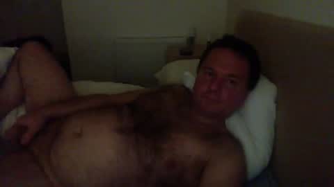 Snapshot of thomaspol chatting on April 2, 10:18 pm Tom online show from April 2, 10:18 pm