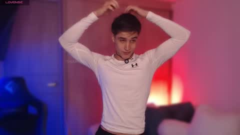 Thom Klein online show from November 24, 9:09 am