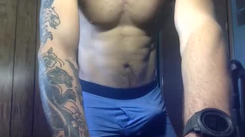 Snapshot of thompson475 chatting on January 12, 4:34 pm Toned Guy 4 Thrills online show from January 12, 4:34 pm