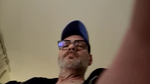 Tom online show from January 18, 2:26 am