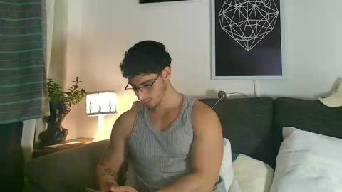 Snapshot of thomylov chatting on February 18, 1:12 am thomylov online show from February 18, 1:12 am