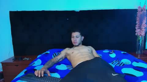 Thonixxx mr online show from March 7, 3:03 am