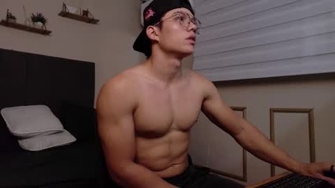 Thony online show from January 9, 7:26 pm