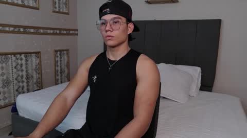 Thony online show from February 11, 7:41 pm