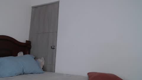 thonyy online show from December 4, 2:21 am