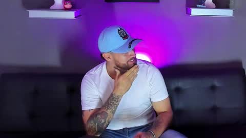 thor_evans online show from January 14, 11:53 pm