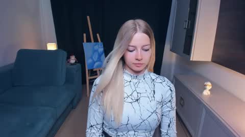 Snapshot of thoracarter chatting on May 22, 10:10 am thoracarter online show from May 22, 10:10 am