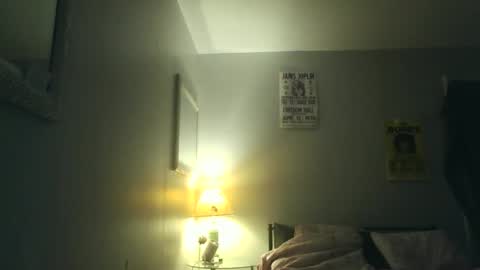 Snapshot of throatbabi34 chatting on October 20, 7:31 am throatbabi34 online show from October 20, 7:31 am