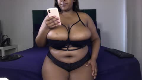 Snapshot of throatgoat2121 chatting on March 26, 6:41 am throatgoat2121 online show from March 26, 6:41 am