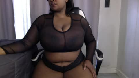 Snapshot of throatgoat2121 chatting on June 23, 9:07 am throatgoat2121 online show from June 23, 9:07 am