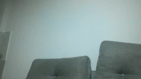 Snapshot of throwawayyourgun chatting on February 10, 10:51 pm Luka online show from February 10, 10:51 pm