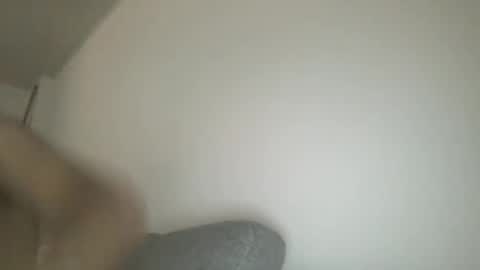 Snapshot of throwawayyourgun chatting on September 30, 6:46 pm Luka online show from September 30, 6:46 pm