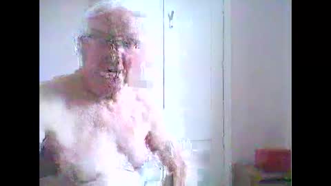 Snapshot of thruster99 chatting on September 16, 10:16 am thruster99 online show from September 16, 10:16 am