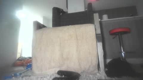 Snapshot of thugpucci chatting on February 7, 4:33 pm thugpucci online show from February 7, 4:33 pm