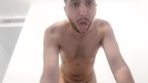 Snapshot of thuhunter chatting on May 12, 2:36 pm SlaveBoy26 online show from May 12, 2:36 pm