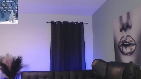 Snapshot of tiabellaxxx chatting on January 12, 3:39 am Tia Bella online show from January 12, 3:39 am