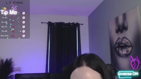 Snapshot of tiabellaxxx chatting on October 6, 10:51 pm Tia Bella online show from October 6, 10:51 pm