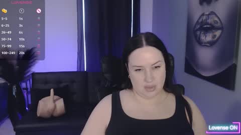 Tia Bella online show from March 19, 6:56 pm