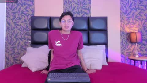   online show from May 15, 4:08 am