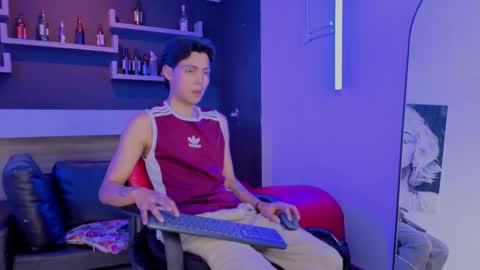   online show from May 24, 3:33 am