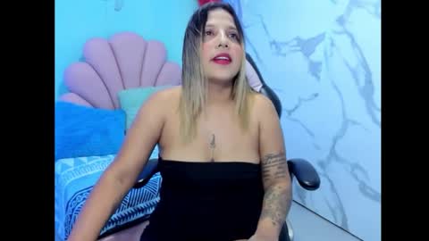 Snapshot of tiana_breeze chatting on September 20, 2:56 am tiana_breeze online show from September 20, 2:56 am