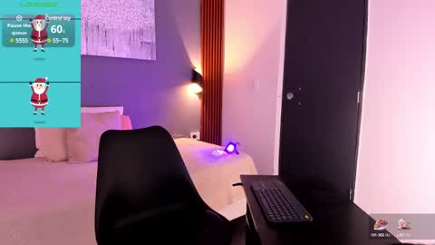 Snapshot of tiana_glow chatting on February 17, 10:25 pm tihana online show from February 17, 10:25 pm