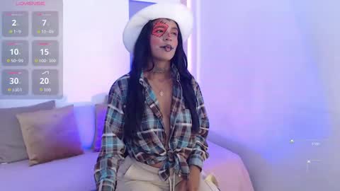 Snapshot of tiana_glow chatting on October 14, 10:32 pm tihana online show from October 14, 10:32 pm