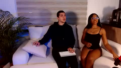 Snapshot of tiana_naveen chatting on February 16, 2:31 am tiana naveen online show from February 16, 2:31 am