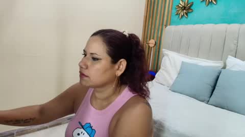 Snapshot of tiana_nicols chatting on May 21, 12:28 am T I A N A online show from May 21, 12:28 am