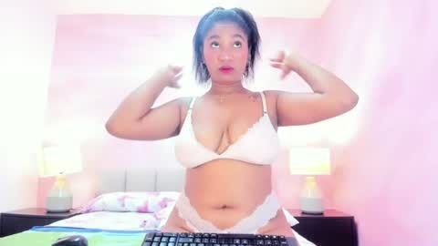 Snapshot of tianaparker chatting on July 10, 3:11 am Tiana online show from July 10, 3:11 am