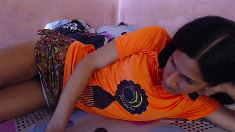 Snapshot of tianiiss_sweet chatting on February 21, 6:09 pm Tiana online show from February 21, 6:09 pm