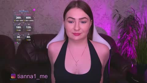 Snapshot of tianna_me chatting on September 21, 1:35 pm tianna_me online show from September 21, 1:35 pm