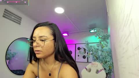 Tiara  online show from March 22, 3:32 am