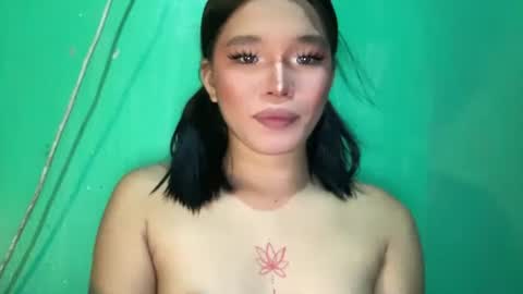 Ms. Tiara online show from May 27, 3:25 am