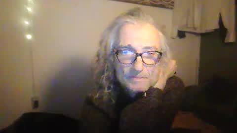 tiddles12345 online show from May 20, 11:55 pm