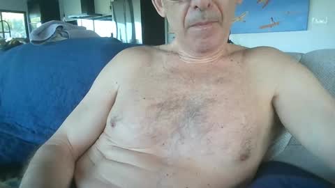 Snapshot of tied__up chatting on February 1, 4:44 pm JustMe online show from February 1, 4:44 pm