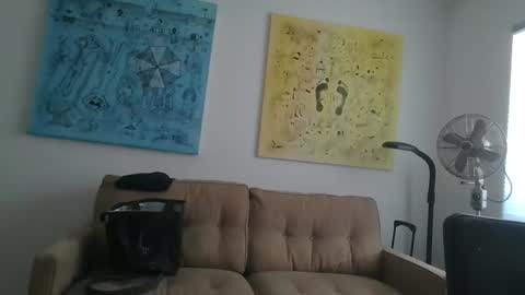 Snapshot of tied__up chatting on February 9, 10:32 pm JustMe online show from February 9, 10:32 pm