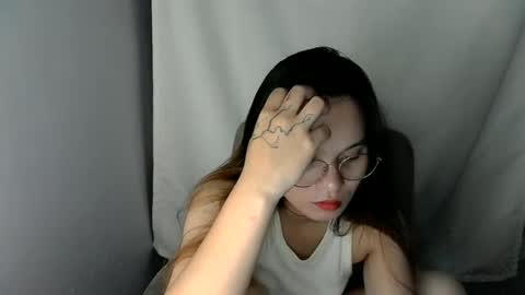 Snapshot of tifanny_foxdoll chatting on March 5, 11:27 pm Goddess Tifanny online show from March 5, 11:27 pm