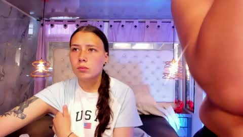 Tifanny y Vale online show from June 24, 1:10 pm