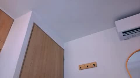 Tiff3 online show from March 18, 9:18 pm